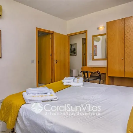 Zeus Sublime 5 Bedrms Heated Pool By Coral Sun Villas, וילה