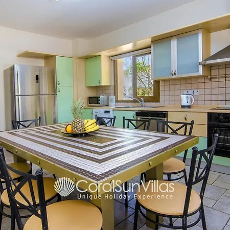 Zeus Sublime 5 Bedrms Heated Pool By Coral Sun Villas, * קורל ביי