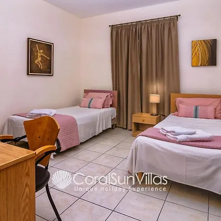 Zeus Sublime 5 Bedrms Heated Pool By Coral Sun Villas, * 珊瑚湾