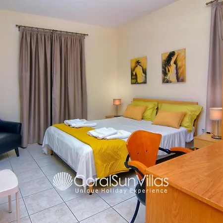 Zeus Sublime 5 Bedrms Heated Pool By Coral Sun Villas,