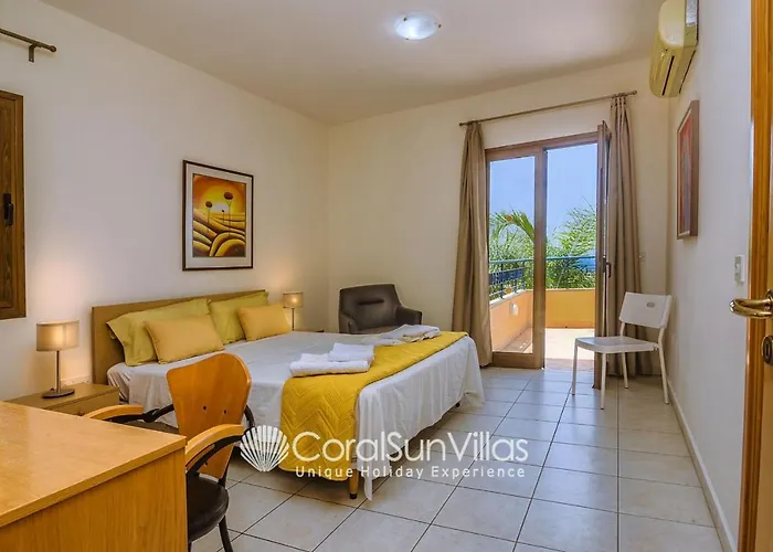 Villa Zeus Sublime 5 Bedrms Heated Pool By Coral Sun Villas,
