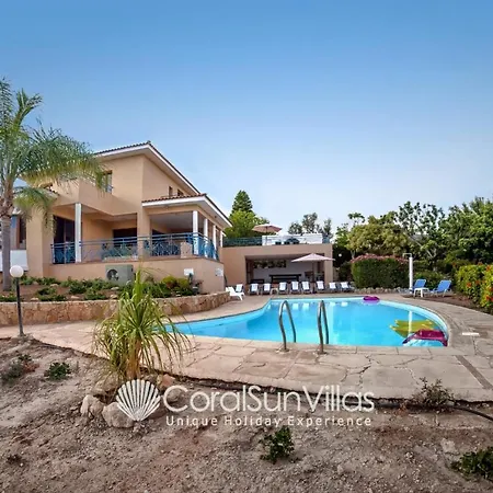 Zeus Sublime 5 Bedrms Heated Pool By Coral Sun Villas, Villa