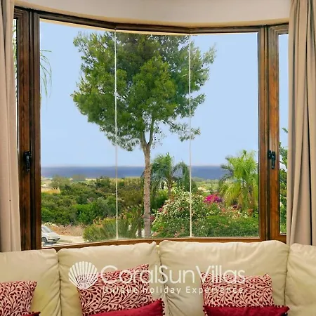 Villa Zeus Sublime 5 Bedrms Heated Pool By Coral Sun Villas, Coral Bay