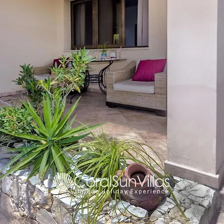 Zeus Sublime 5 Bedrms Heated Pool By Coral Sun Villas, * Coral Bay