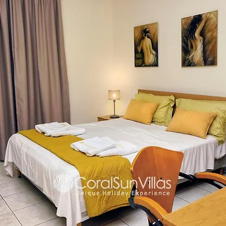 Zeus Sublime 5 Bedrms Heated Pool By Coral Sun Villas,