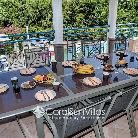 Zeus Sublime 5 Bedrms Heated Pool By Coral Sun Villas, Coral Bay