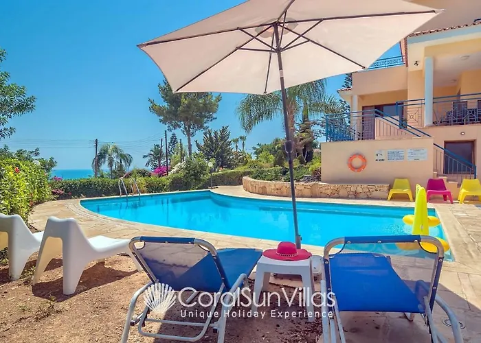 Zeus Sublime 5 Bedrms Heated Pool By Coral Sun Villas, Vila *