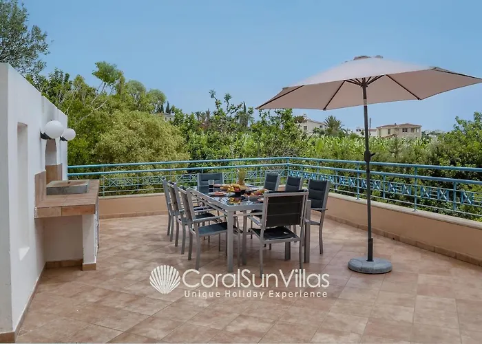 Zeus Sublime 5 Bedrms Heated Pool By Coral Sun Villas, Vila