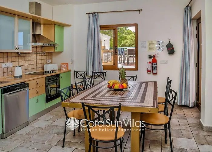 Zeus Sublime 5 Bedrms Heated Pool By Coral Sun Villas, * Coral Bay