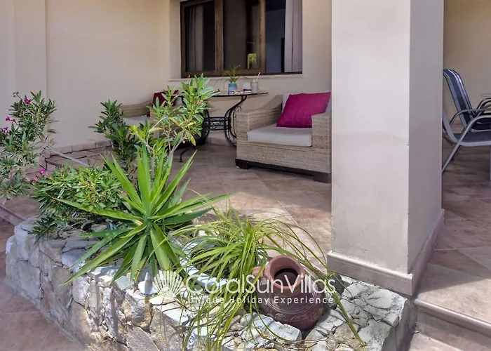 Zeus Sublime 5 Bedrms Heated Pool By Coral Sun Villas, * Coral Bay