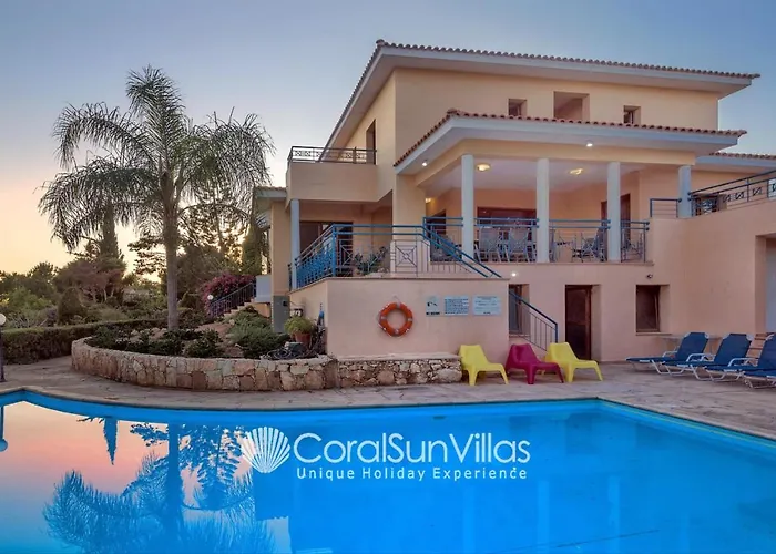 Zeus Sublime 5 Bedrms Heated Pool By Coral Sun Villas,